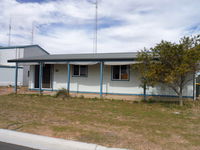 Wallaroo Waves - Geraldton Accommodation