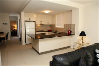 Apartments On-The-Park Prince - Surfers Gold Coast