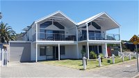 Beachcomber Beachfront  Beach House At Port Elliot on Horseshoe Bay - Townsville Tourism
