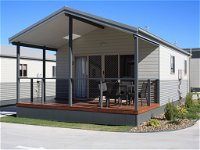 Bowlo Holiday Cabins - Tourism Canberra