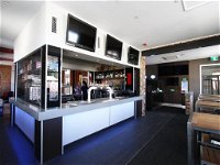 Cow and Calf Hotel - Townsville Tourism