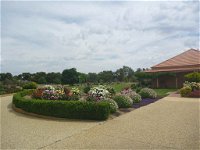 Fairways Bed and  Breakfast at Jerilderie - Accommodation Redcliffe