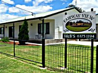 Fairway View Cottage - Dalby Accommodation