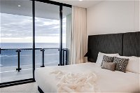 Iconic Kirra Beach Resort - Accommodation Noosa