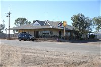 Lyndhurst Hotel Roadhouse Motel  Caravan Park - Townsville Tourism