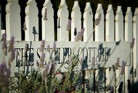 Mayfield Vineyard Cottages - Accommodation Fremantle