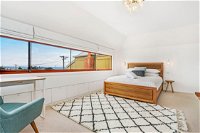 Newcastle Executive Homes - Oceanview Terrace - Schoolies Week Accommodation