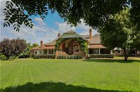 Petersons Guesthouse and Winery - Accommodation Sydney