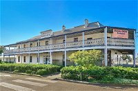 Railway Hotel Kempsey - Townsville Tourism