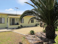 Seahorse Beach Shack - Mackay Tourism