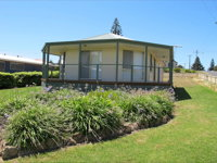 Sims Holiday Home - Accommodation BNB