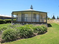 Sims Holiday Home - Accommodation Yamba