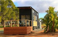The Pink Lake Tiny House - Tweed Heads Accommodation