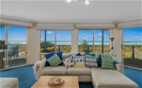 208 Surfers Pde - eAccommodation