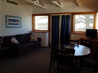 Blue Manna Waters  Apartment A - Kingaroy Accommodation