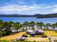 Cloudy Bay Lagoon Estate - Redcliffe Tourism