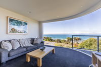 dlux  escape  83 Great Ocean Road Apartments Lorne - Tourism Caloundra