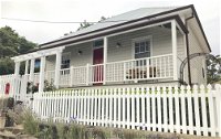 Donovans Cottage - Accommodation in Brisbane