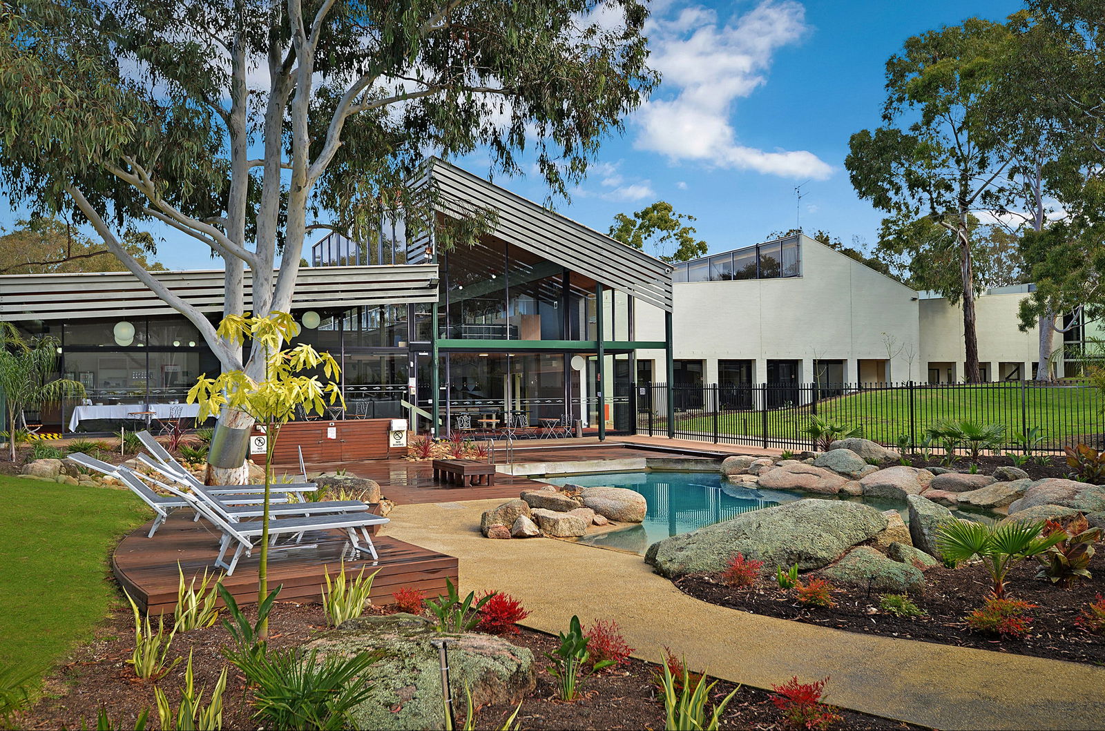 Geelong East VIC Accommodation Directory