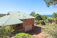 Ocean House - Accommodation Airlie Beach