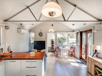 Serenity Cottage - Phillip Island Accommodation