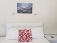 Springtide Studio Apartments - Townsville Tourism