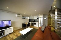 5 Knots Metung - Accommodation in Surfers Paradise