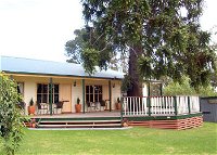 Snowy River Homestead Bed and Breakfast - Accommodation Gladstone