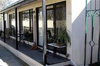 Courtside Cottage Bed and Breakfast - Accommodation Nelson Bay