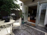 Boutique Stays - Beachside Point - Surfers Gold Coast