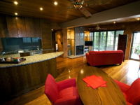 Hill of Content - Accommodation Airlie Beach