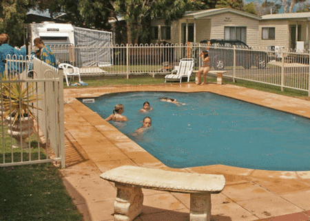 Apollo Bay Holiday Park - Wagga Wagga Accommodation