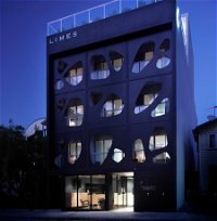 The Limes Hotel - Surfers Gold Coast