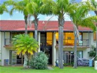 Beachfront On Lawson - Accommodation Airlie Beach