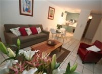 Cossies - Accommodation Airlie Beach