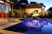 Bluegreen House - Accommodation Redcliffe