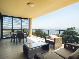 Redcliffe QLD Accommodation Newcastle