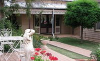 Sweet Briar Bed and Breakfast and Cottages - Melbourne Tourism