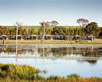 Lake Redbrook Holiday Retreat - New South Wales Tourism 