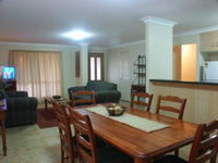 Ellengrove Apartments - Australia Accommodation