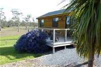 Hazelcreek Cottages - QLD Tourism