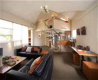 TWOFOURTWO Boutique Apartments - Australia Accommodation