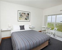 Hotel Bruny - New South Wales Tourism 