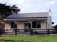 Leafmoor Cottage - Australia Accommodation
