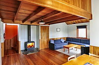 Lake St Clair Lodge - QLD Tourism