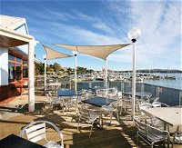 Beauty Point Waterfront Hotel - Sunshine Coast Tourism