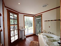 Love Grove Guest House - QLD Tourism