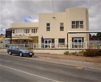 Neptune Grand Hotel - Accommodation NSW