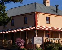 Meredith House And Mews - Melbourne Tourism