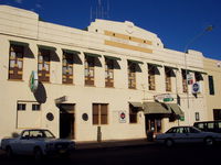 Cambridge Hotel - Hotel Accommodation